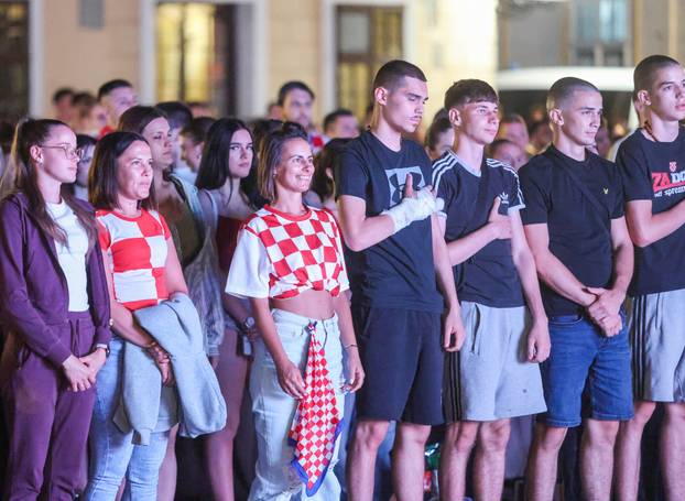 Osijek: Navijači gledaju utakmicu između Paname i Hrvatske