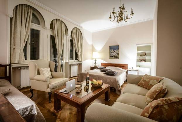 FOTO Dubrovačka vila kao da je rađena za kraljevsku obitelj: Može se iznajmiti za ljetovanje!