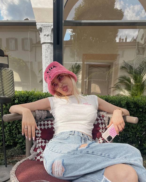 Rebićev prijatelj je zbog srpske 'femme fatale' umalo završio u zatvoru. Bivšega je nasamarila