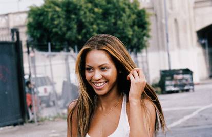 Beyonce objavila fotografije iz 2003. sa snimanja solo albuma