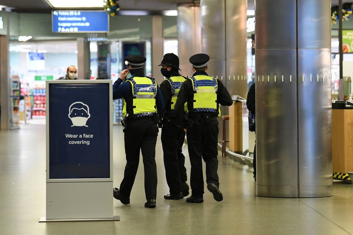 'Novi soj korone virusa je izvan kontrole': Neke zemlje Europe obustavile letove u Britaniju