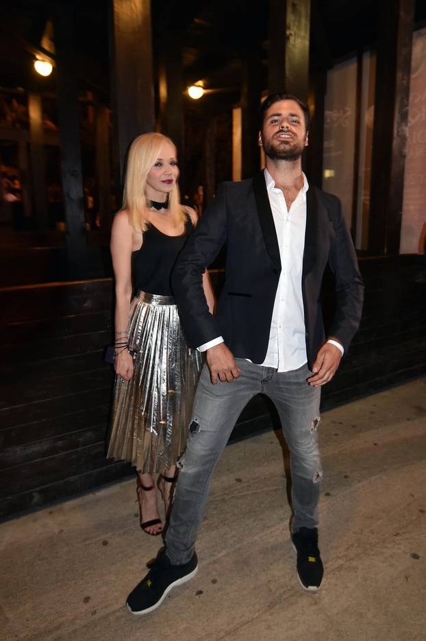 Pula: Jelena Rozga i Stjepan Hauser uživali na koncertu Olivera i Gibonnija u Areni