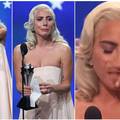 Lady GaGa pobjegla s dodjele nagrada: 'Moj an&dstrok;eo mi umire'