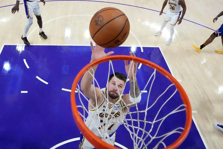 NBA: New York Knicks at Los Angeles Lakers