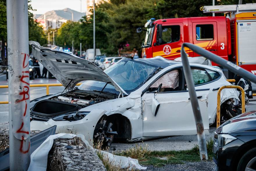 Split: Autom sletio s kolnika i usmrtio pješakinju