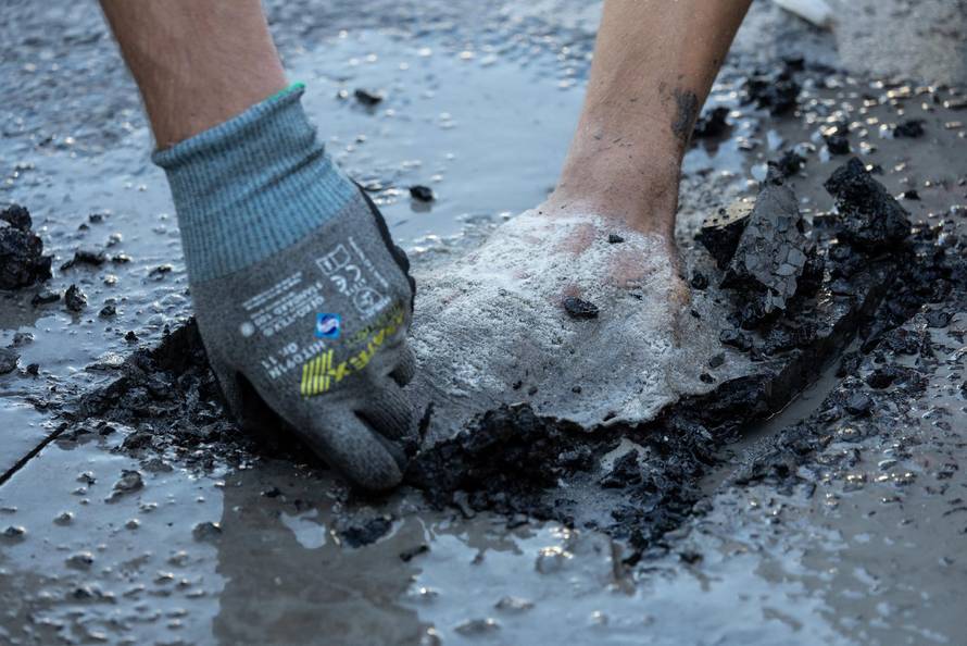 Berlin: Policija uklanjala asfalt kako bi otjerala aktiviste Posljednje generacije