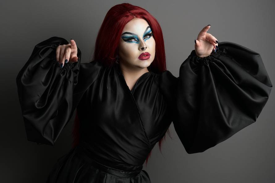 'Jedini sam ženski drag queen u zemlji, otac me vozi na gaže'