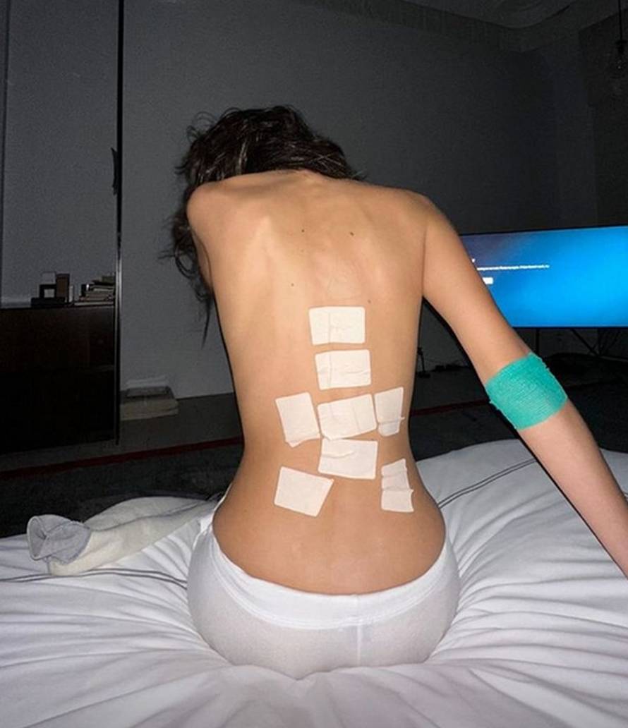 Bella Hadid nakon teške bolesti opet šeta modnom pistom: 'Nisam odustala od sebe...'