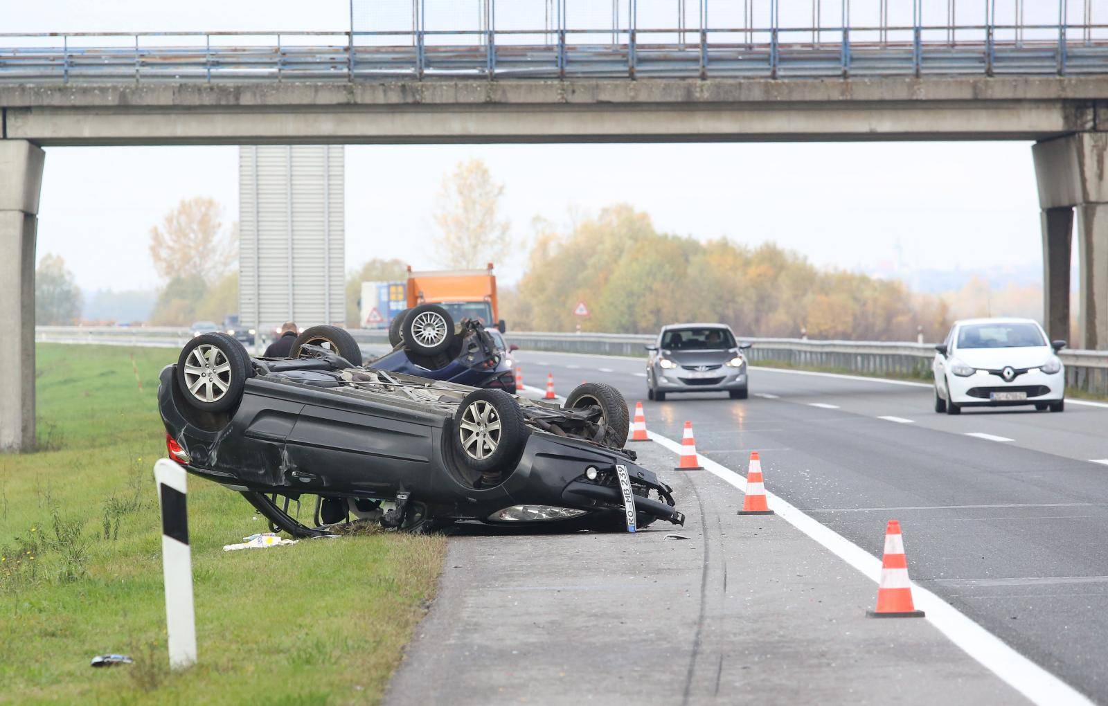 Strašna nesreća na A3: Vidjela sam kako ženu izvlače iz auta