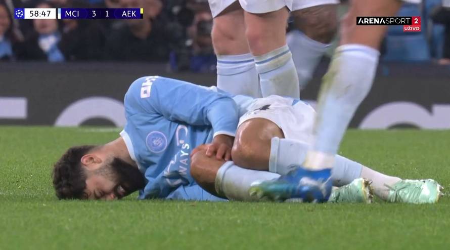 VIDEO Gvardiol zaledio navijače 'vatrenih': Pokosio je Lovru Majera pa se i sam ozlijedio!