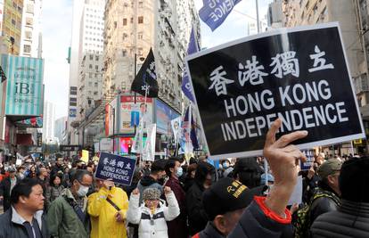 Novogodišnji marš: Tisuće ljudi prosvjedovale u Hong Kongu