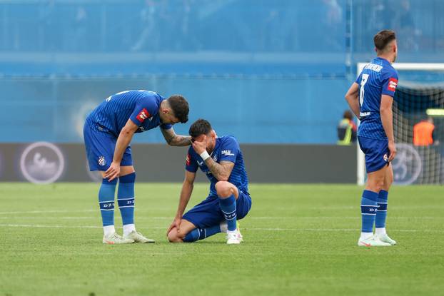 Zagreb: Igrači GNK Dinamo u suzama se oprostili od navijača