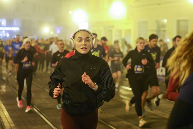 Održan 14. Zagreba?ki no?ni cener na kojem je sudjelovalo oko 3000 trka?a