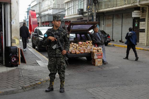 Honduran security operation ahead of congressional and presidential inaugurations, in Tegucigalpa