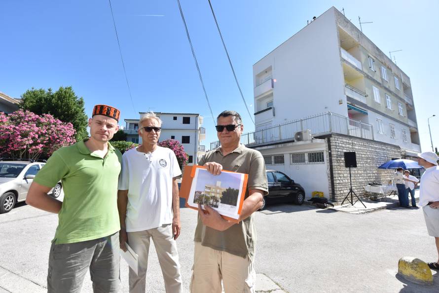 Odustali od bazne stanice na zgradi u centru grada Vodica