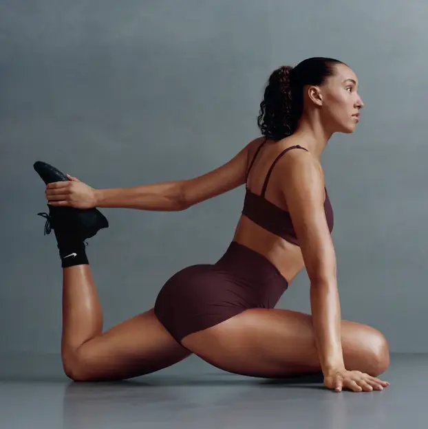 FOTO Oblikuje tijelo i podržava obline: Kim Kardashian i Nike imaju kolekciju za vježbanje