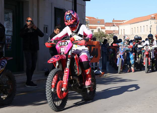 Primošten: Motociklisti?ka manifestacija Krka Enduro Raid privukla više od 500 natjecatelja iz cijele Europe 