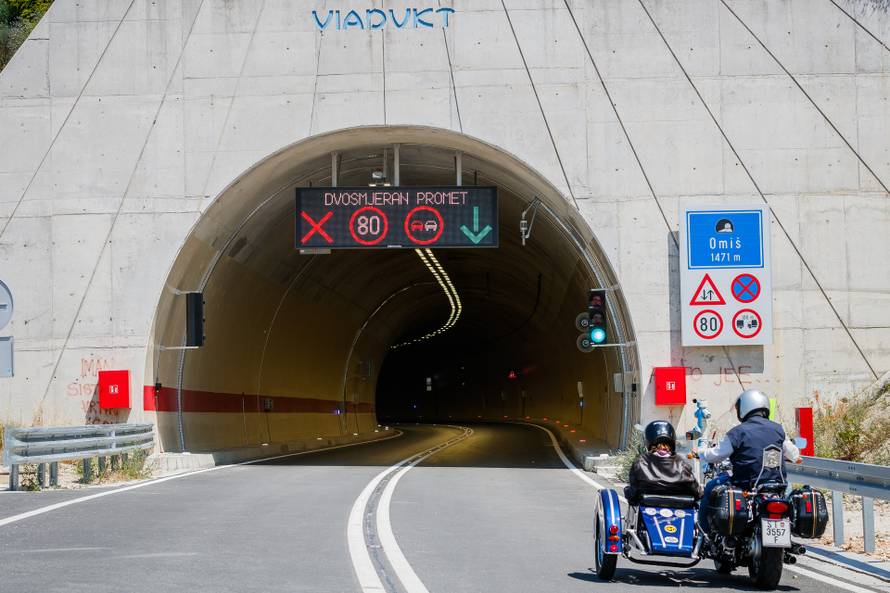 Omiš: Otvorenje mosta preko rijeke Cetina i dva tunela