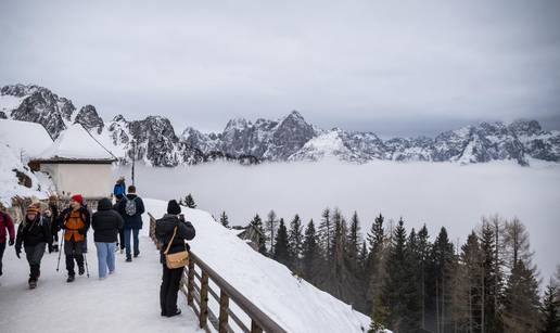 FOTO 'Selo u oblacima': Sveti&scaron;te u Italiji na visini od 1789 metara