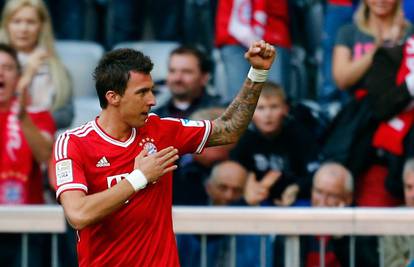 Mandžo zabio dva gola Herthi, Borussiji derbi protiv Schalkea