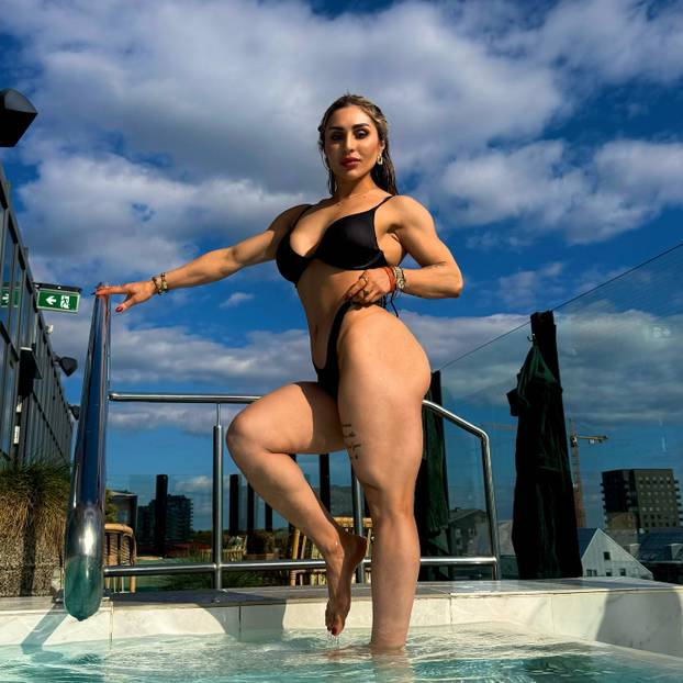 FOTO Afganistanku su prisilno udali dok je imala 15, a onda se transformirala. Pogledajte je!