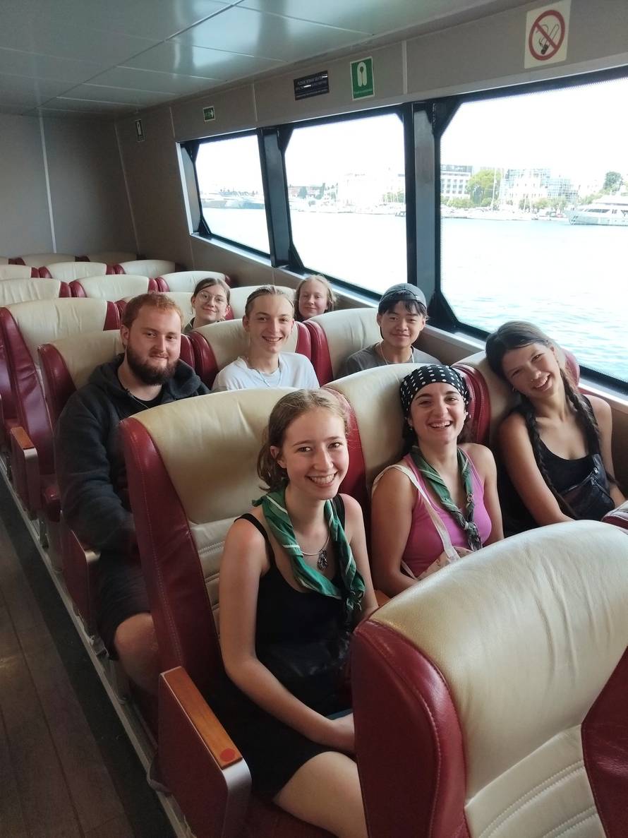 Belgijci čistili na otoku Molatu: Pridružili su se zadarskim izviđačima u ekološkoj akciji