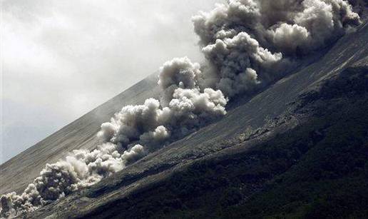 Vulkan eruptirao na Javi, mještani ne žele otići