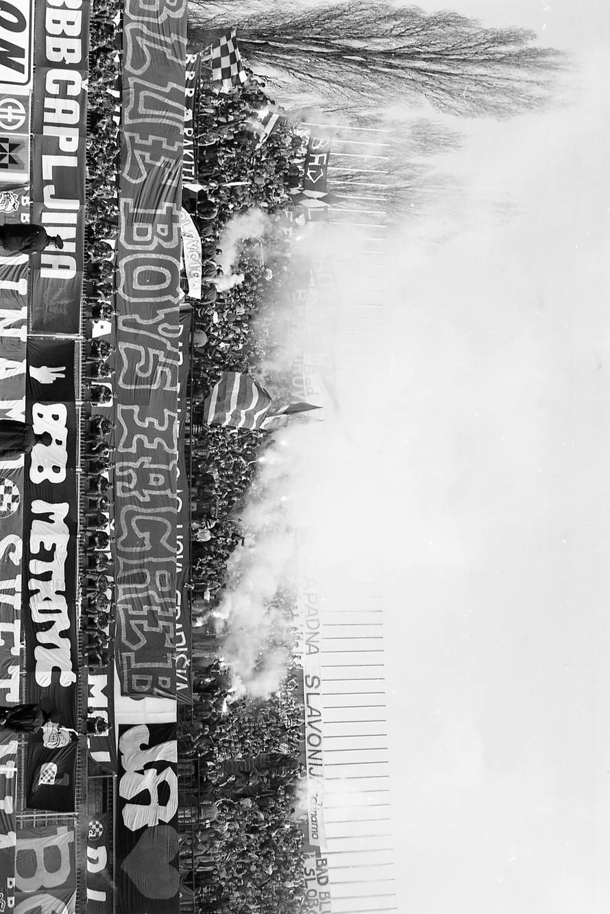 Zagreb: NK Croatia i HNK Hajduk na stadionu u Maksimiru, 24.03.1996.