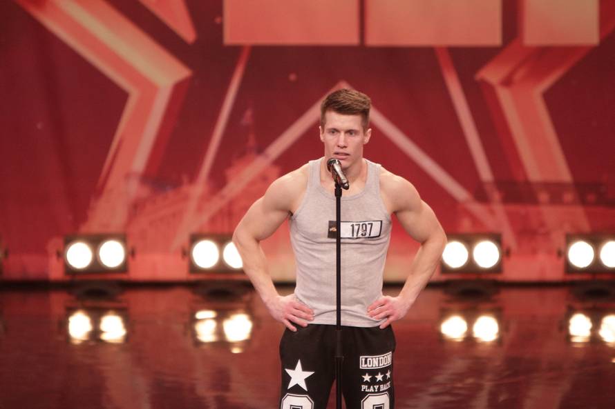 Svima 'popadale vilice': Svojim akrobacijama zaradio je 'zlato'