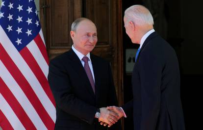 Pozdrav uz kiseli  osmijeh: Putin se nada produktivnom susretu, Biden kaže: Uživo je najbolje