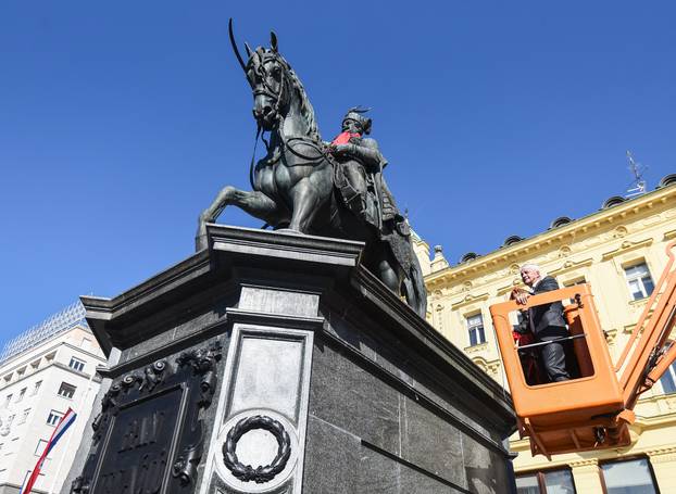 Zagreb: Dan kravate na Trgu bana Josipa Jela?i?a