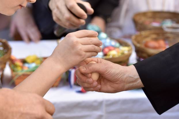 Vodice: 13. Tradicionalni turnir u tucanju jaja