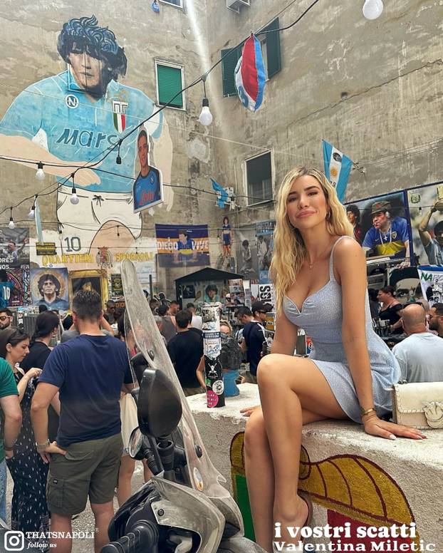 Valentina iza kulisa pokazala duge noge samo u dresu, a pred kamerama blista u kreacijama