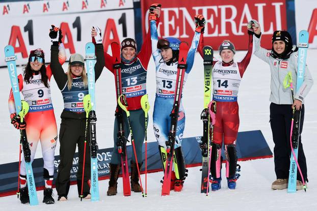Alpine skiing: World Championships