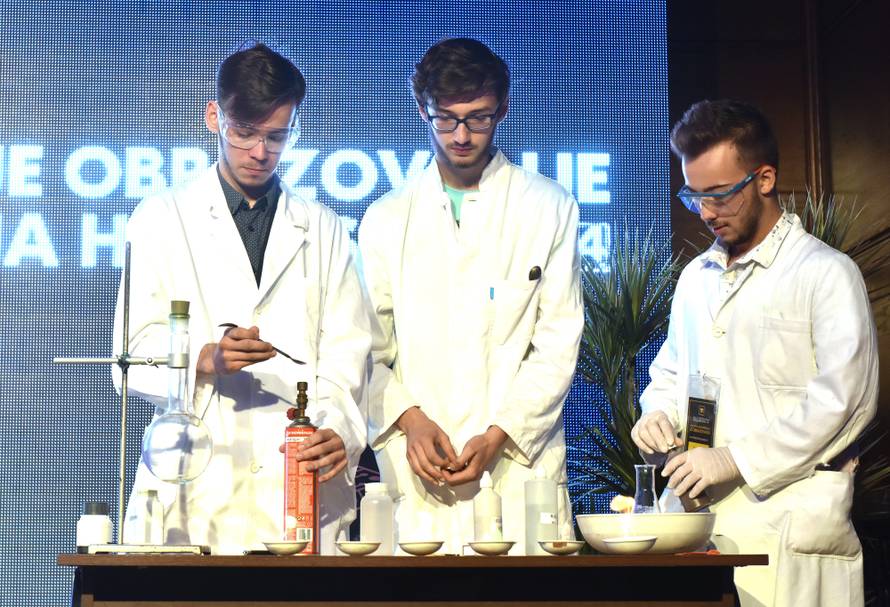 Kralj: 'Svijet neće stati jer mi nismo promijenili kurikulume'