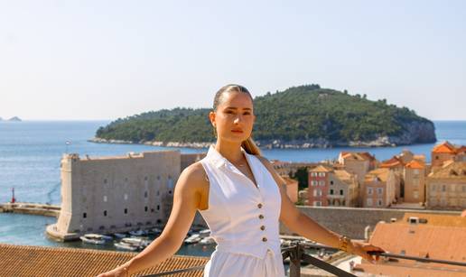 Novi glas glazbene pop scene: Lucija Banić osvaja singlom prvijencem ''Uživaj u trenutku''!