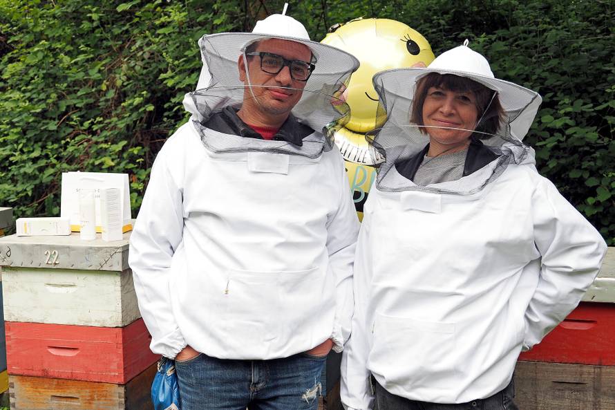 Od otrova mojih pčela radim kreme protiv bora i bolova