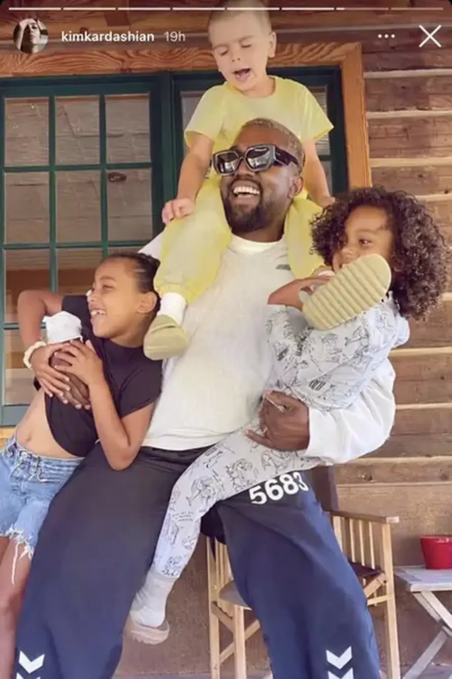 Kim Kardashian i Kanye West zajedno gledali utakmicu, a svi se pitaju gdje je Pete Davidson?