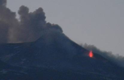 Eruptirala Etna, zbog pepela prijeti odgoda Gira di Italia