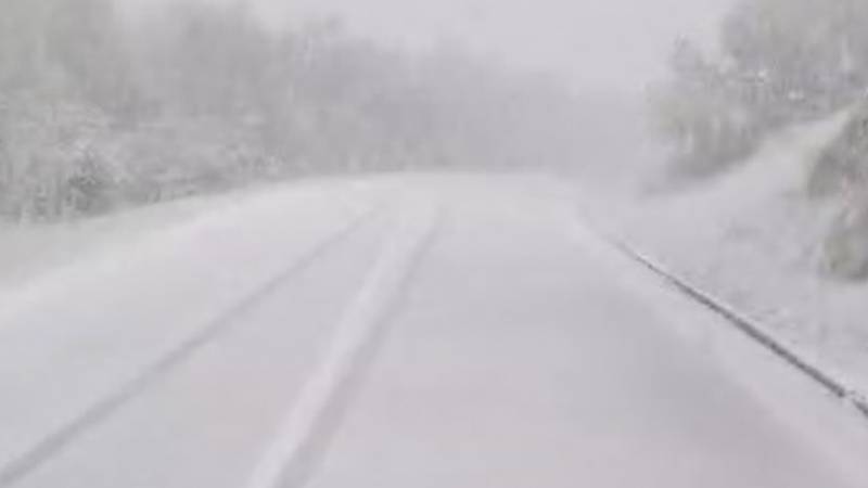 VIDEO Nije samo Seve vidjela snijeg u maju. Pogledajte zimske uvjete kod Gospića