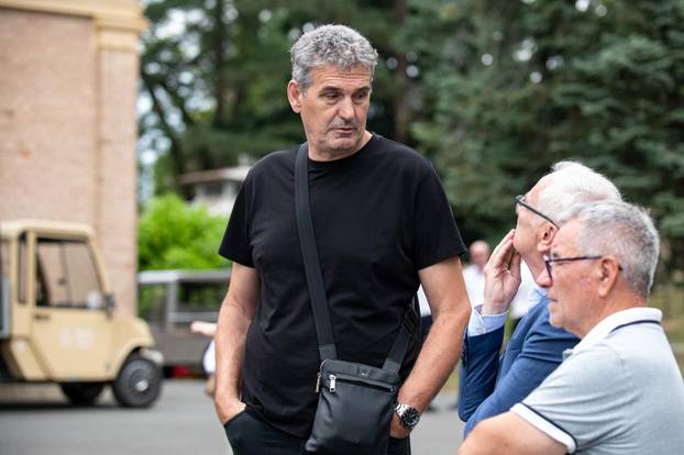 Zagreb: Sprovod redatelja Zrinka Ogreste na Mirogoju