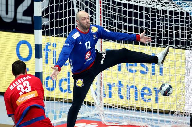 France beat Serbia and pushed Croatia into the second round of handball euro