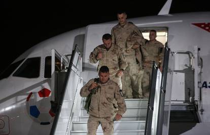 Sletjeli naši vojnici: Jedva smo se čekali vratiti iz Afganistana