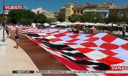 Hrvatska zastava teška 100 kg kreće za Rusiju: Ima 1000 m2!