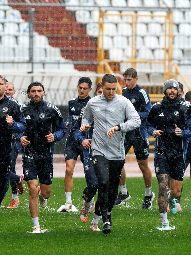 Hajdukovci su počeli pripreme po potopu. Pogledajte kadrove