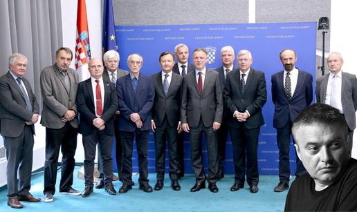 Pirke o fotografiji bez &zcaron;ena: Trebamo slogan 'Zemlja u kojoj se &zcaron;ene ne vide, a brojevi la&zcaron;u'