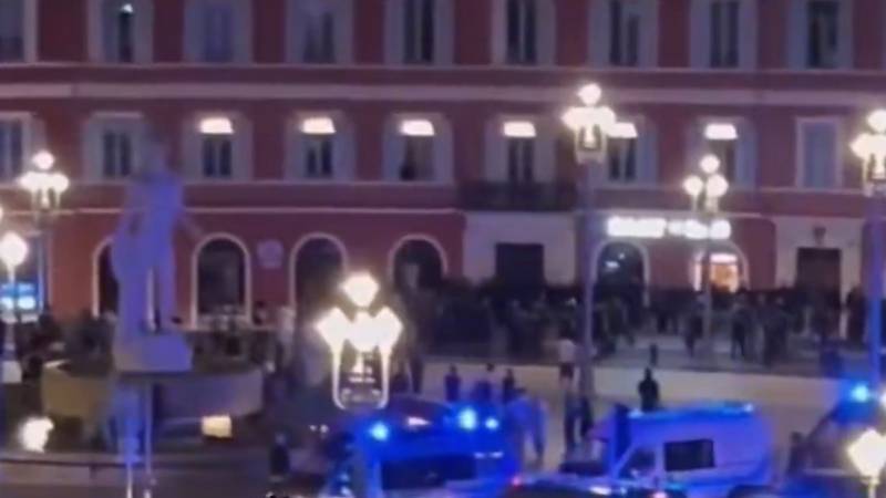 VIDEO Makljaža u Nici: Uhitili više od 100 Rominih navijača