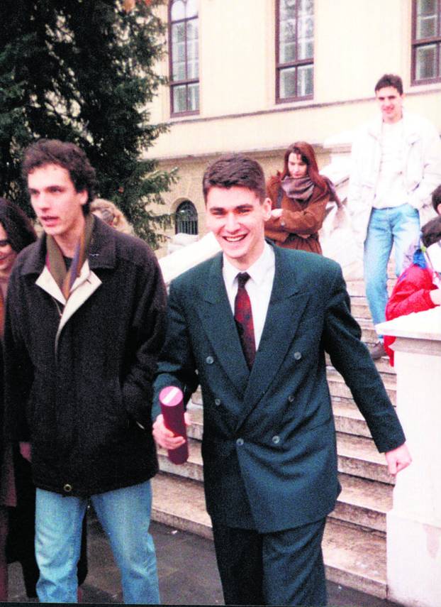 FOTO Možete li prepoznate naše političare po starim fotkama? Malo tko ih može sve pogoditi...