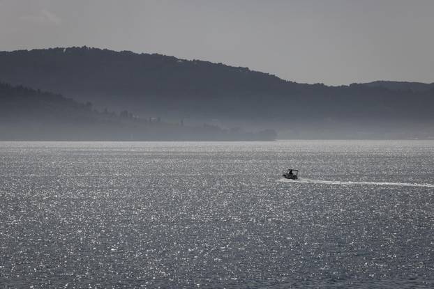 Zadar: Magla na moru