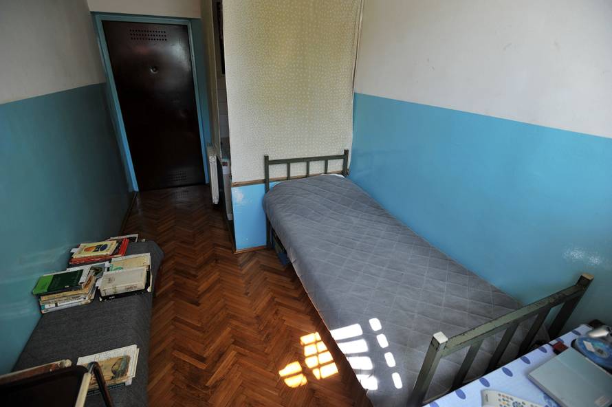 Prvo jutro Gazde u Remetincu: Kruh, namaz, čaj i običan WC